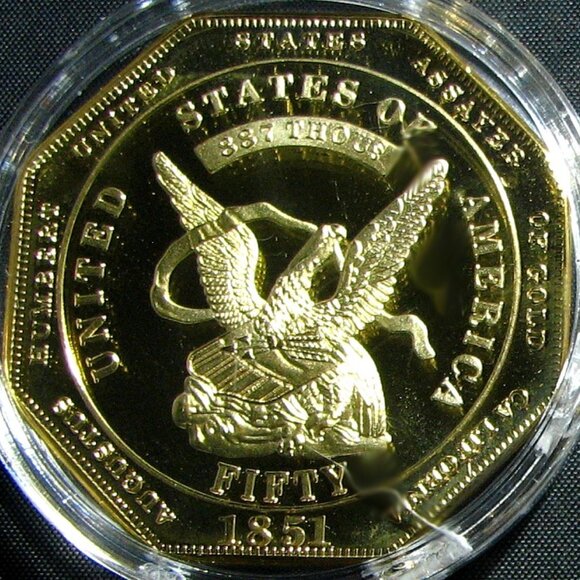Rare Souvenir 50 Dollar California Gold Proof Coin- 1851- Gold Plated Tribute - Picture 1 of 5